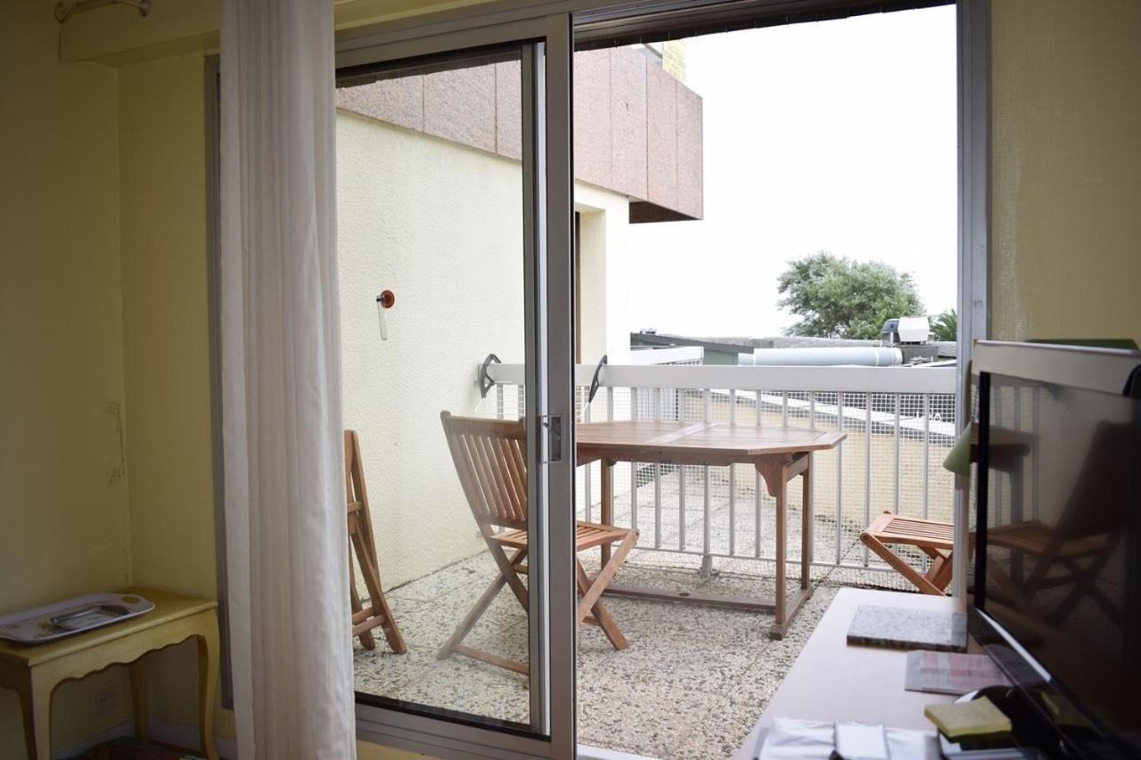 Appartement Rénové Situé De Trestraou à - Réf 857 *