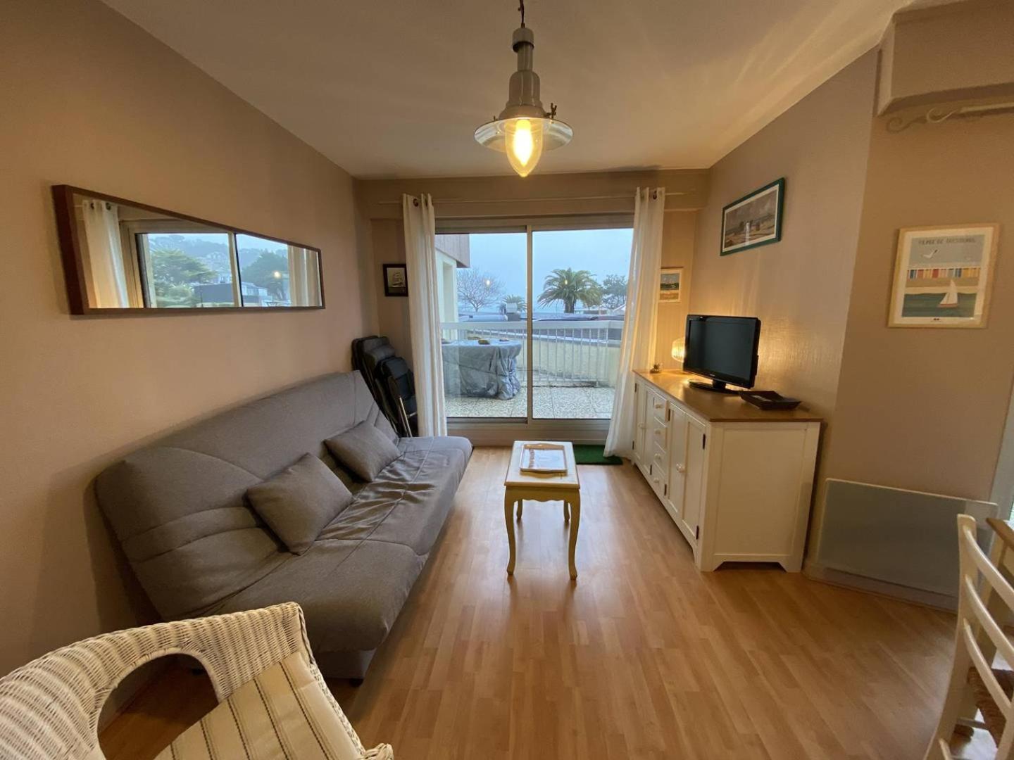 Rénové Situé De Trestraou à - Réf 857 Appartement *